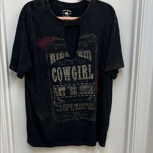 Idyllwind Rhinestone Cowgirl Cut Out V Neck T-shirt, Size large